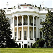 اتهام مطلق النار بمحاولة اغتيال الرئيس وقنبلة دخانية على سور البيت الابيض