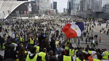للأسبوع الـ44.. "السترات الصفراء" تتظاهر في شوارع فرنسا