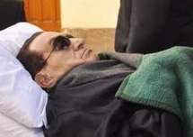 استعدادات في مصر لنقل مبارك إلى مستشفى سجن طره