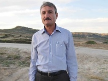 "الجيش السوري الحر" ينأى بنفسه عن المجلس العسكري وتسجيل عدد كبير من الانشقاقات "الجيش السوري الحر" ينأى بنفسه عن المجلس العسكري وتسجيل عدد كبير من الانشقاقات