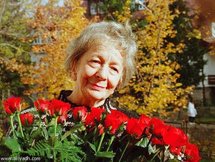 الشاعرة الراحلة الحائزة على جائزة نوبل فيسوافا شيمبورسكا