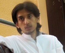 اعتقال  الكاتب السعودي  حمزة كاشغري متهم بالردة فور ترحيله من ماليزيا