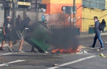 فرض حظر التجول مجددا وسط استمرار الاحتجاجات العنيفة في تشيلي فرض حظر التجول مجددا وسط استمرار الاحتجاجات العنيفة في تشيلي