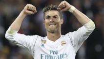 رونالدو ينقذ يوفنتوس من كمين جنوه ويقوده لصدارة الدوري الإيطالي