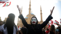 قناة المنار التابعة لحزب الله تربط بين مظاهرات لبنان وفيلم ؟الجوكر"