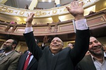 الازهر ينسحب من لجنة وضع الدستور والازمة السياسية تتفاقم في مصر