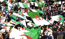 آلاف الجزائريين يتظاهرون مجددا رفضا للانتخابات الرئاسية