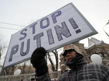 المعارضة الروسية تستعد لـ "مسيرة مليونية" عشية تسلم بوتين مهام منصبه الرئاسي