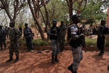 المتمردون الطوارق يسيطرون على تمبوكتو