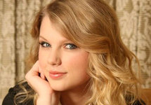 آديل تتربع على قائمة أغنى المغنيات الشابات