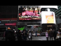 عرض جرائم بشار الأسد على لوحة إعلانية في أشهر أحياء نيويورك عرض جرائم بشار الأسد على لوحة إعلانية في أشهر أحياء نيويورك