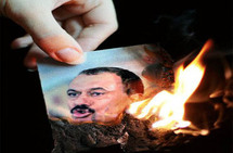 تصعيد القاعدة وحضور صالح المربك يعيقا الانتقال السلس للسلطة في اليمن