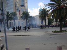 الحكومة التونسية تضرب المكاسب المادية والمعنوية للثورة في شارع الحبيب بورقيبة