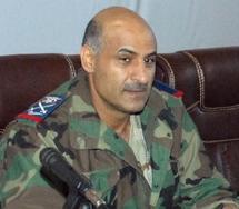 قائد القوات الجوية اليمنية والأخ غير الشقيق لصالح ينفذ قرار إقالته