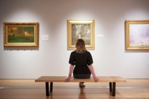 احرص على زيارة المتاحف وارتياد الحفلات الموسيقية تعش طويلا احرص على زيارة المتاحف وارتياد الحفلات الموسيقية تعش طويلا