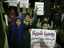 موسكو تتهم المعارضة السورية باللجوء الى الارهاب وخرق الهدنة وتشبهها بالقاعدة 