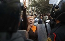 أجواء متوترة في القاهرة عشية تظاهرات والجيش يحذر من الاقتراب من وزارة الدفاع