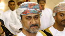 سلطان عمان الجديد يؤكد على ثوابت بلاده باحترام سيادة الدول