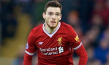 روبرتسون لاعب ليفربول يكيل المديح لهندرسون قائد الفريق