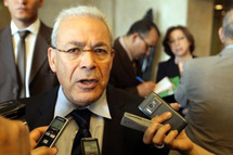 غليون يعلن انسحابه من رئاسة المجلس الوطني السوري فور اختيار خلف له