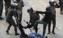 هيومان رايتس ووتش تتهم الجيش المصري بممارسة التعذيب والضرب الوحشي