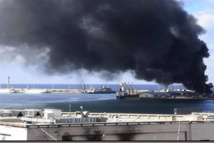  عملية الكرامة تعلن استهداف مستودع أسلحة بميناء طرابلس