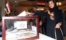 المصريون فخورون بانتخاباتهم الحرة لكن بعضهم يشعر بالقلق من صراع رئاسي  