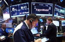 بورصة نيويورك تقرر وقف العمل داخل صالة التداول بالكامل بورصة نيويورك تقرر وقف العمل داخل صالة التداول بالكامل