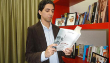 اعتقال رائف بدوي أحد مؤسسي التيار الليبرالي في السعودية