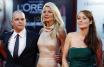 ابطال"عدوى" يعيدون التذكير بفيلمهم ويحضون على التباعد ابطال"عدوى" يعيدون التذكير بفيلمهم ويحضون على التباعد