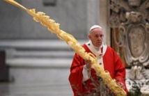 بابا الفاتيكان يفتتح طقوس أسبوع الفصح بقداس بدون جمهور