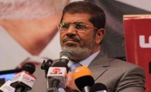 مرسي: مبارك فرط في أمن مصر القومي ونقف مع السوريين 