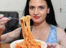 الإيطاليون يساعدون المحتاجين بطريقة مبتكرة في ظل كورونا الإيطاليون يساعدون المحتاجين بطريقة مبتكرة في ظل كورونا