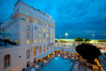 قصر كوباكابانا بالبرازيل يغلق أبوابه للمرة الأولى خلال قرن قصر كوباكابانا بالبرازيل يغلق أبوابه للمرة الأولى خلال قرن