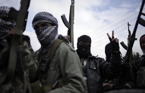 اشتباكات عنيفة بين القوات النظامية ومقاتلين معارضين في مدينة حلب