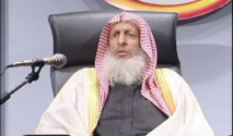 مفتي السعودية يحذر من استخدام مواقع التواصل الاجتماعي في الدعوة للفوضى