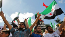 صحفي غربي عايش الثورة السورية يؤكد أنها تسير بالبلاد في الطريق الصحيح صحفي غربي عايش الثورة السورية يؤكد أنها تسير بالبلاد في الطريق الصحيح