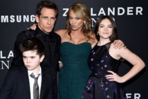 بن ستيلر مع احفاد جيري ستيلر