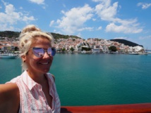 اليونان تعيد تشغيل العبارات بين الجزر مع تراجع انتشار كورونا اليونان تعيد تشغيل العبارات بين الجزر مع تراجع انتشار كورونا