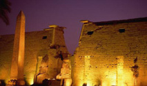 جدل في مصر حول ظاهرة تعامد القمر فوق معابد الكرنك