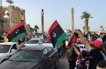 احتفالات بطرابلس.. والبرلمان يدعو الأعضاء للالتحاق بعملهم   احتفالات بطرابلس.. والبرلمان يدعو الأعضاء للالتحاق بعملهم