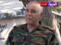 الجيش السوري الحر يعيد هيكلة تنظيمه وقصف وغارات على حلب