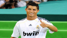 كريستيانو رونالدو يعود إلى مدريد للبحث عن علاج لأحزان تداهمه
