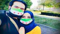 علم الثورة السورية.. مهر عروس في ألمانيا
