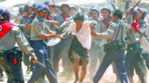 الآلاف يفرون من جيش ميانمار بعد بدء"عملية تطهير"بولاية راخين