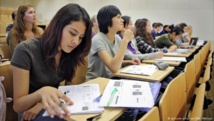 الطلبة الأجانب في ألمانيا وفي الغرب أمام تحديات جديدة