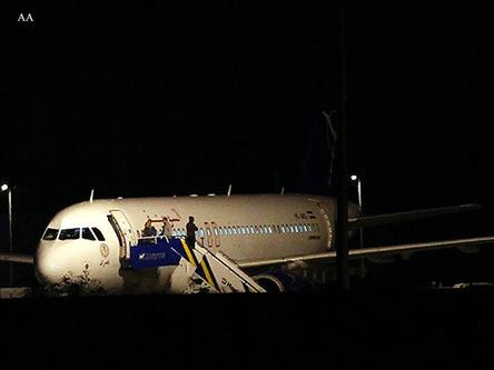 دمشق تتهم انقرة ب"الكذب" بعد حادث الطائرة والمعارضة تقطع طريقا رئيسية