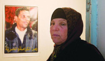 والدة البوعزيزي تنضم لحزب نداء تونس برئاسة قايد السبسي والدة البوعزيزي تنضم لحزب نداء تونس برئاسة قايد السبسي
