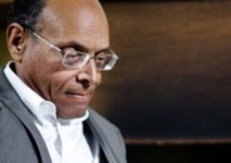 زئيس تونس يقر بمقتل قيادي معارض في مواجهات بين علمانيين واسلاميين