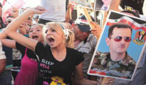 صحف: 150 ألفاً من مؤيدي نظام الأسد قد يفرون إلى روسيا مع سقوطه